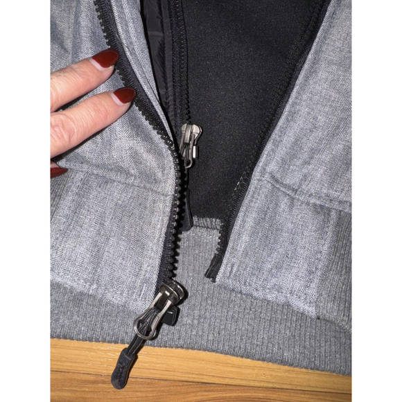 Reebok Men’s XL Hooded Softshell Jacket Gray Fleece Lined Zip Pockets - Picture 8 of 11